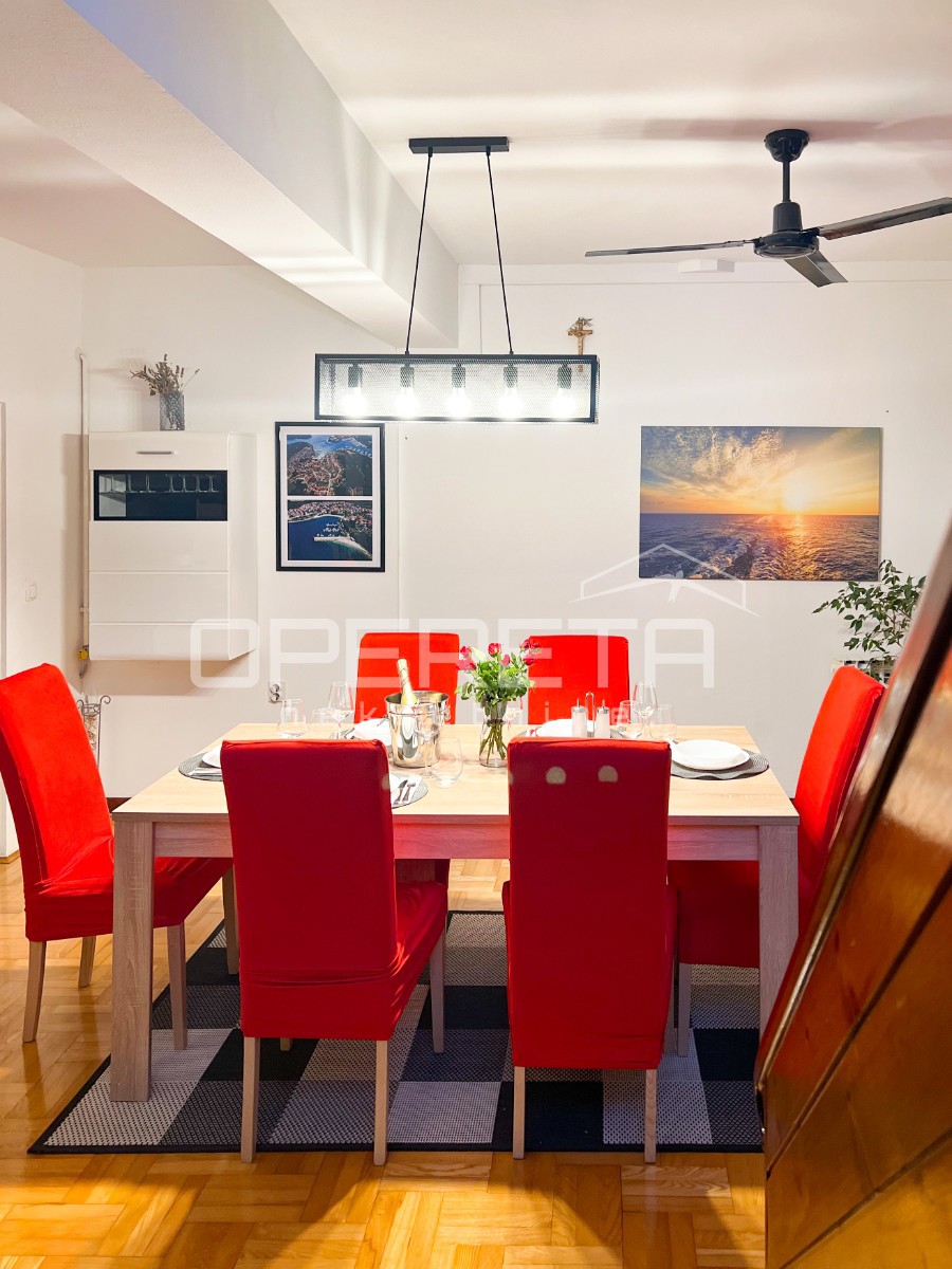 Casa con piscina, vista mare, a 200m dalla spiaggia