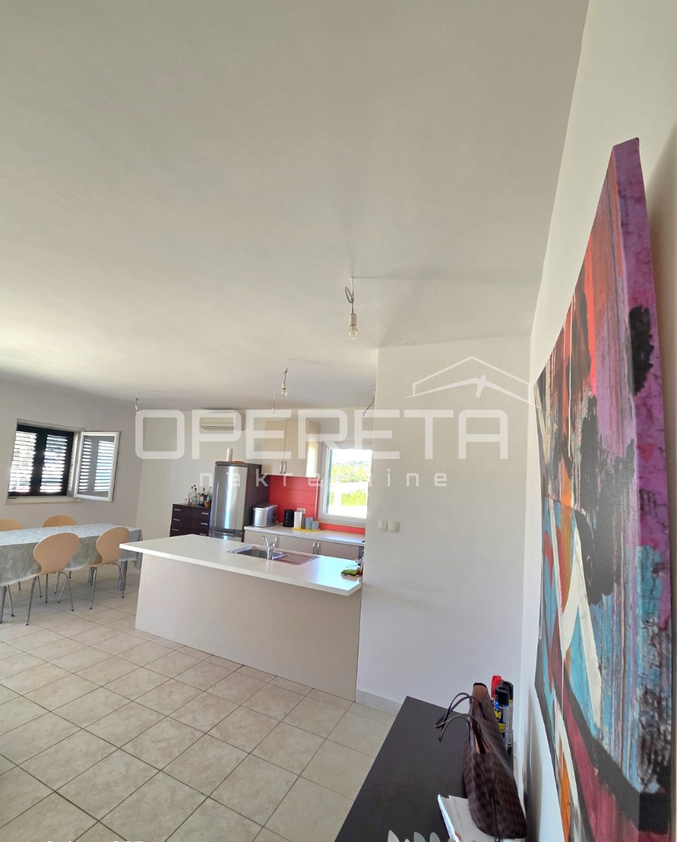 SUĆURAJ, ISOLA DI HVAR - IMMOBILE ESCLUSIVO IN PRIMA LINEA AL MARE