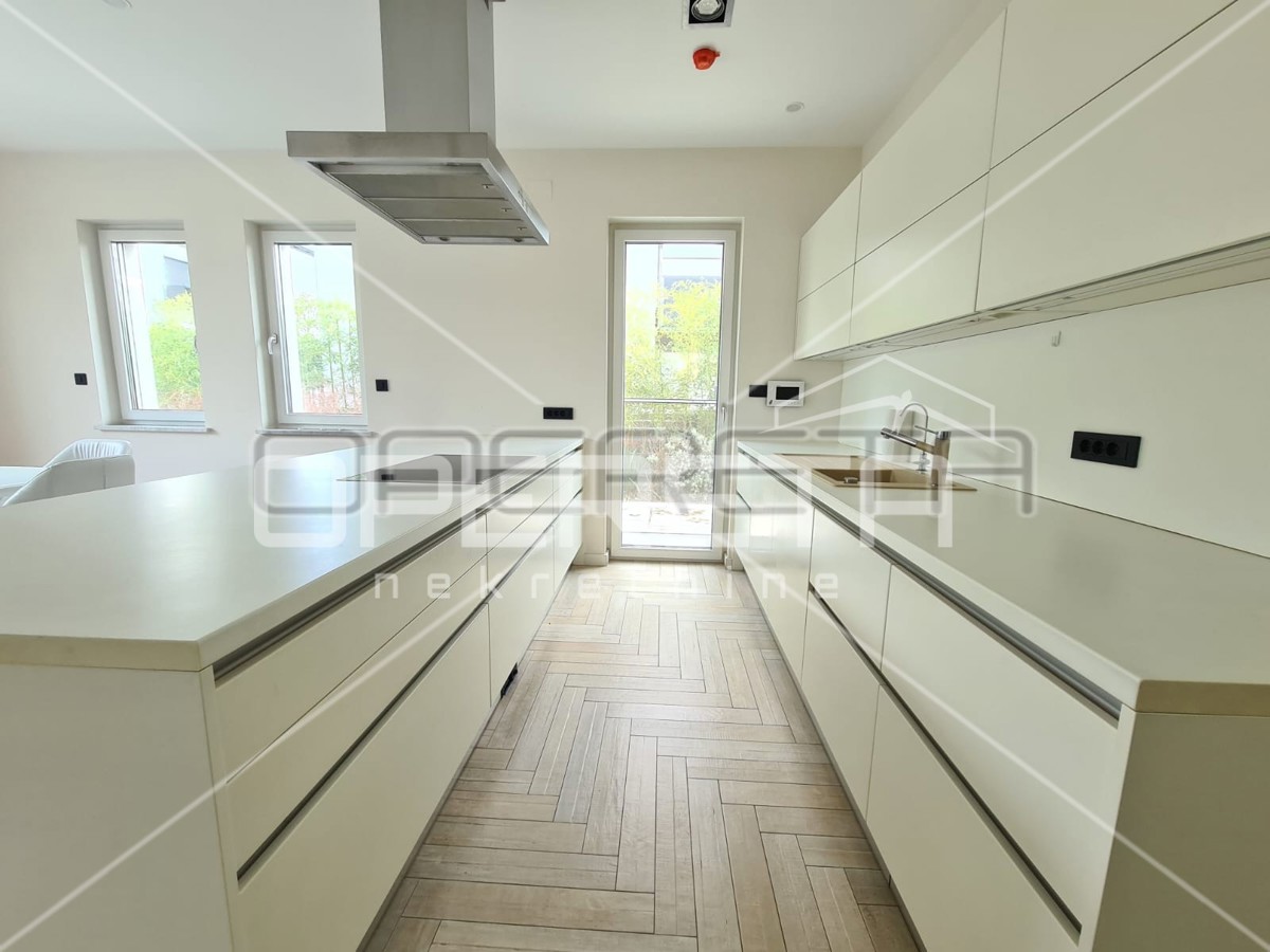 Vendita, Casa, Blato, Jurja Njavre, Edificio doppio, 323m2