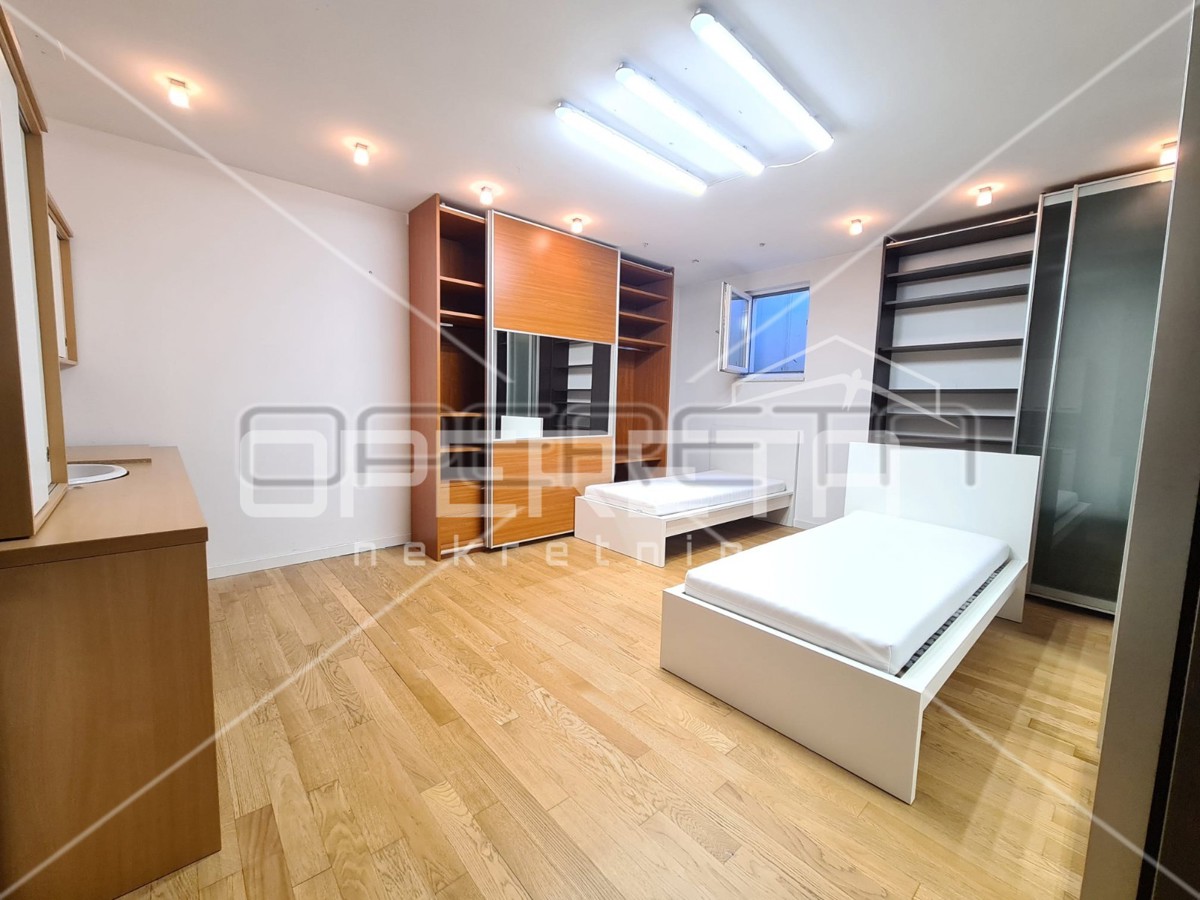 Vendita, Casa, Blato, Jurja Njavre, Edificio doppio, 323m2