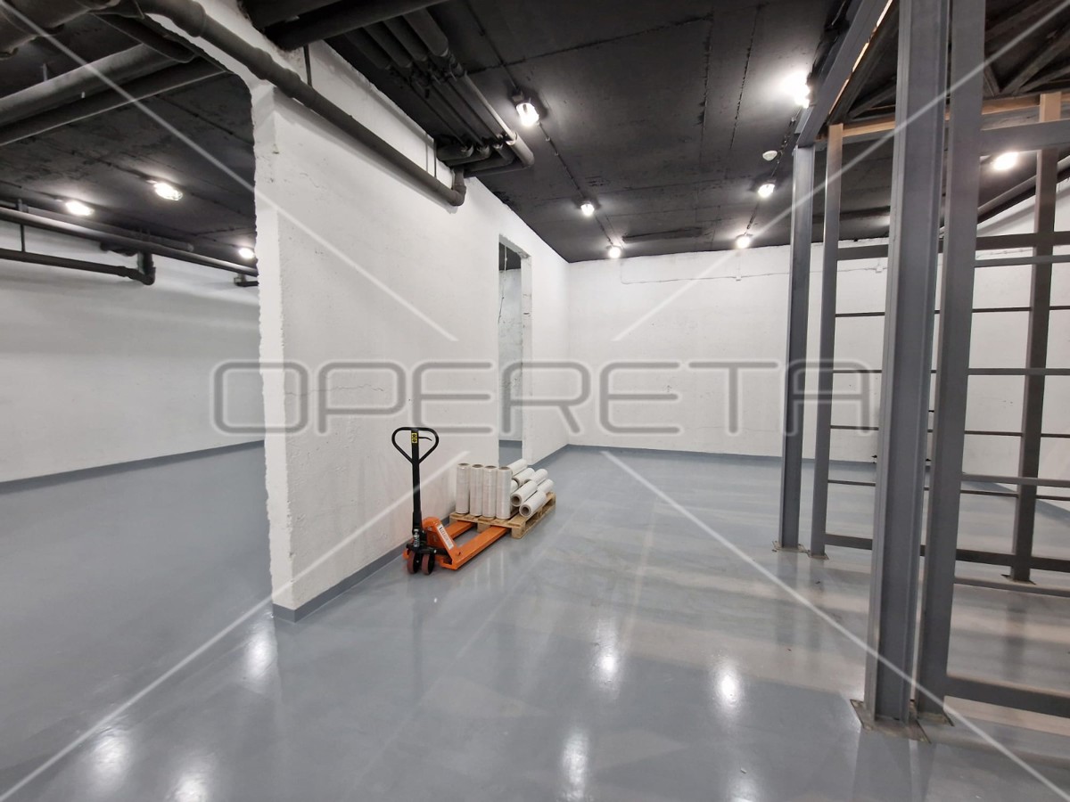 Vendita, Locale su strada, Voltino, Dragutina Golika, 555m2