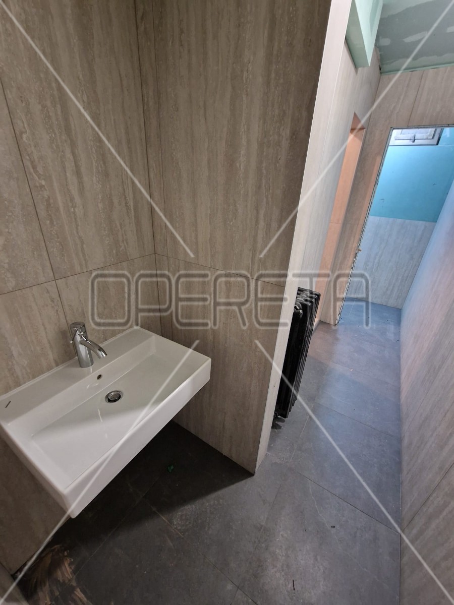 Vendita, Locale su strada, Voltino, Dragutina Golika, 555m2