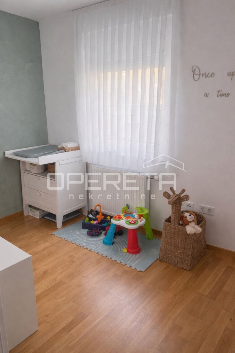 Vendita, Appartamento, Vrapče, Vrapče, 4l, 86m2