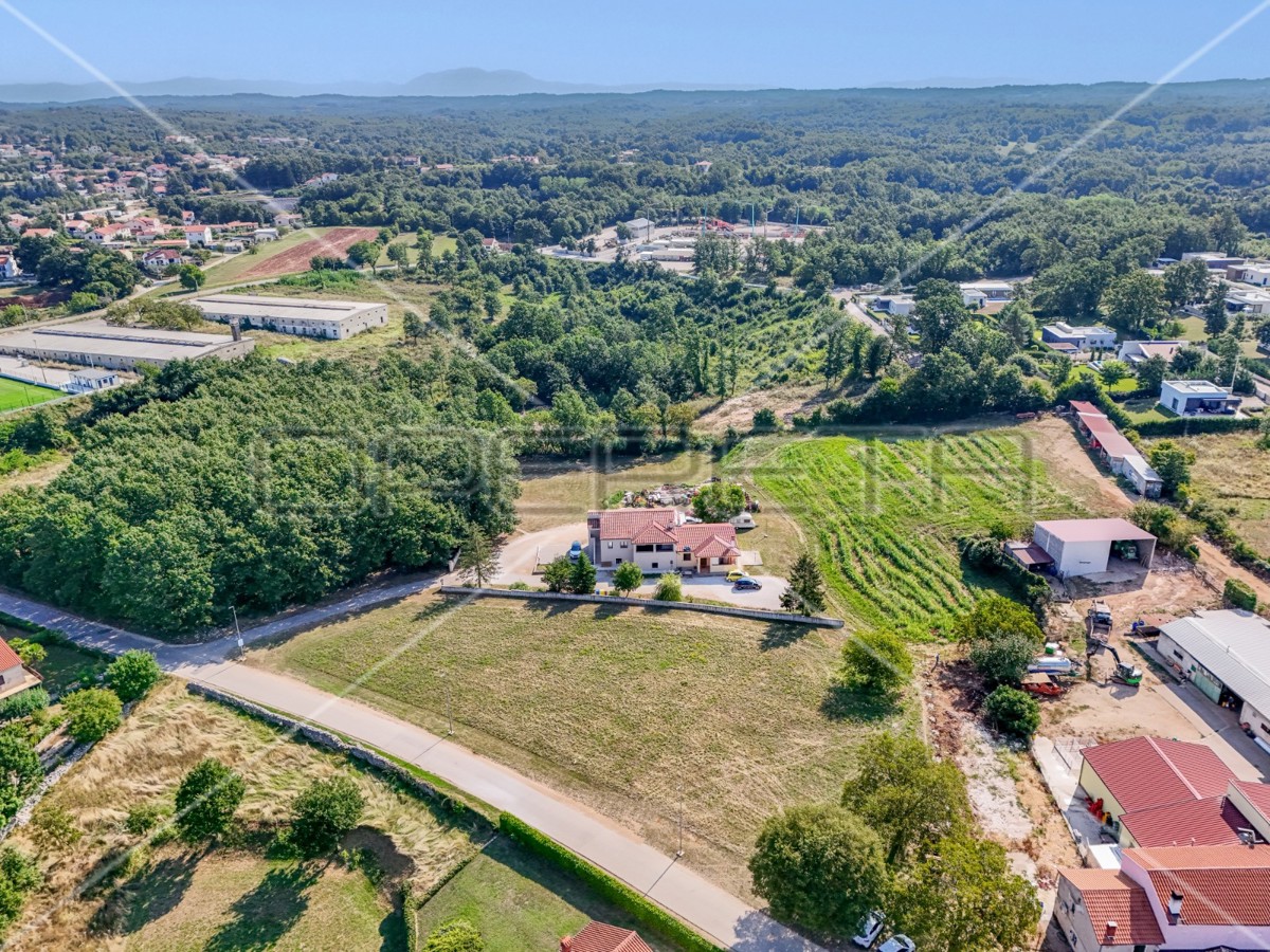 Sveti Petar u Šumi, Sveti Petar u Šumi, 3.342,00 m2, 270.500,00 EUR