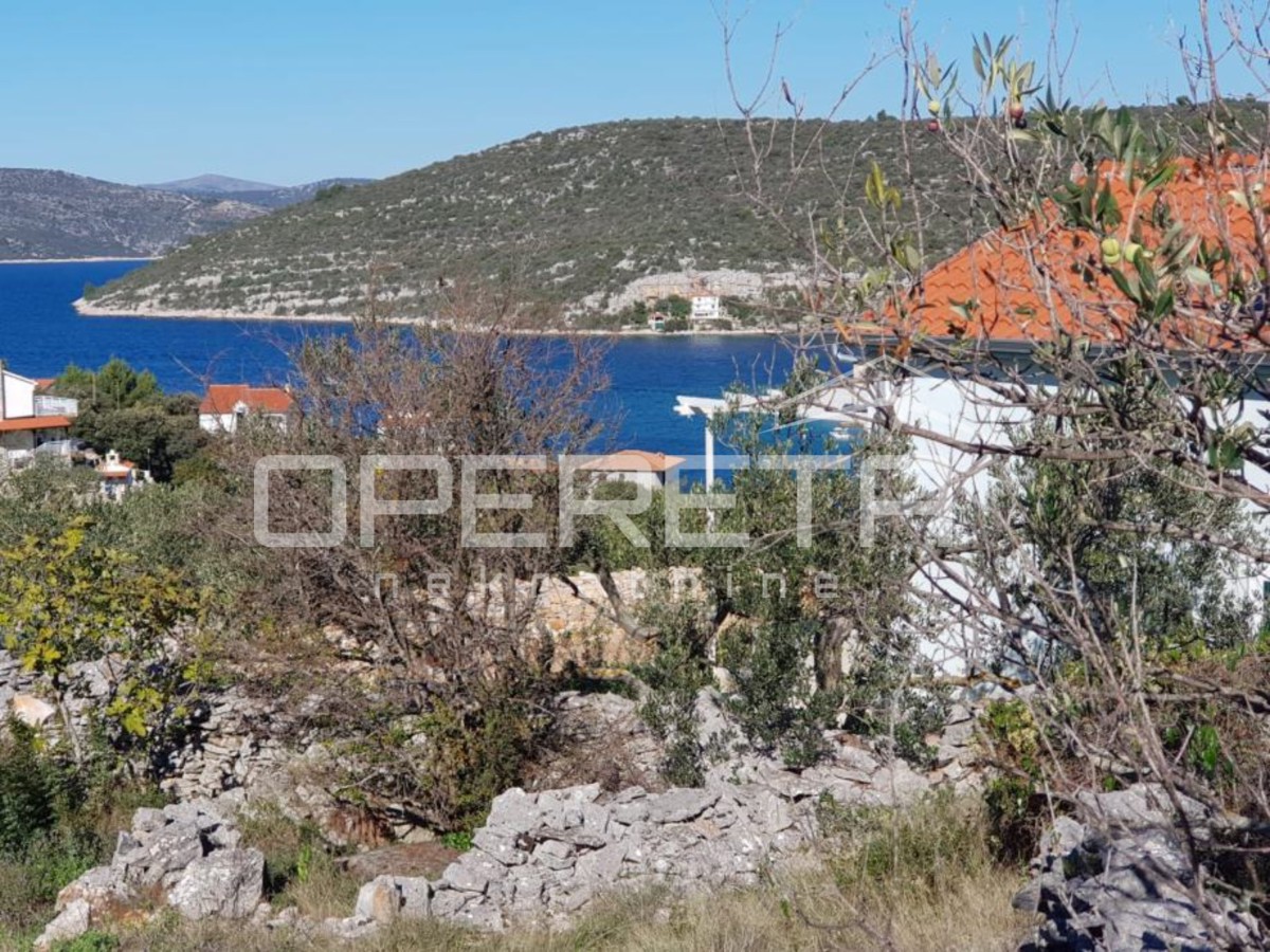 Terreno edificabile con vista mare, Drvenik Veliki vicino a Trogir