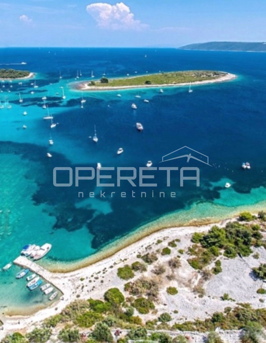 Drvenik Veliki – terreno edificabile – opportunità di investimento!