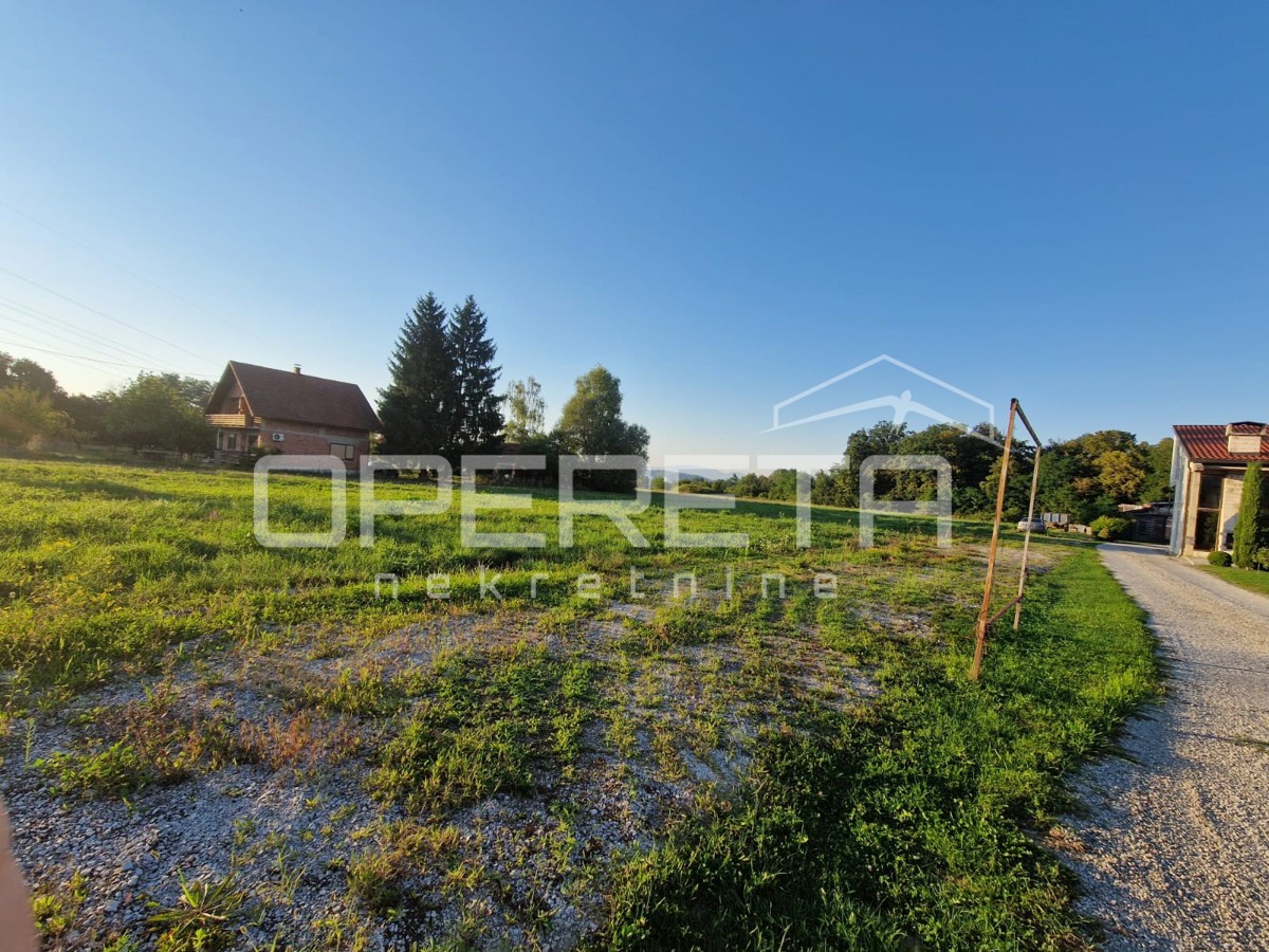 Mokrice , Oroslavje, 4.295,00 m2, 249.000,00 EUR