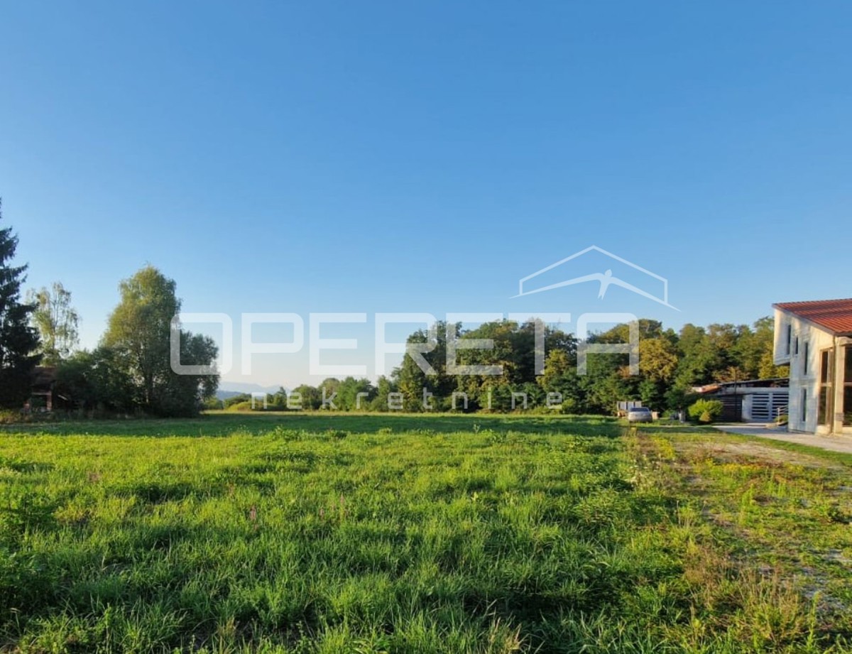 Mokrice , Oroslavje, 4.295,00 m2, 249.000,00 EUR