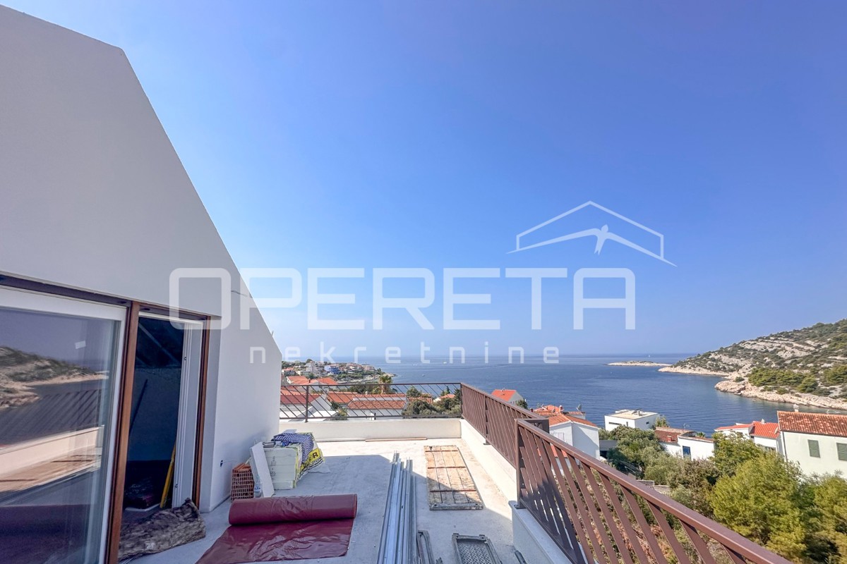 Nuova costruzione a Stivašnica, appartamento con tre terrazze e vista mare, 146 m2