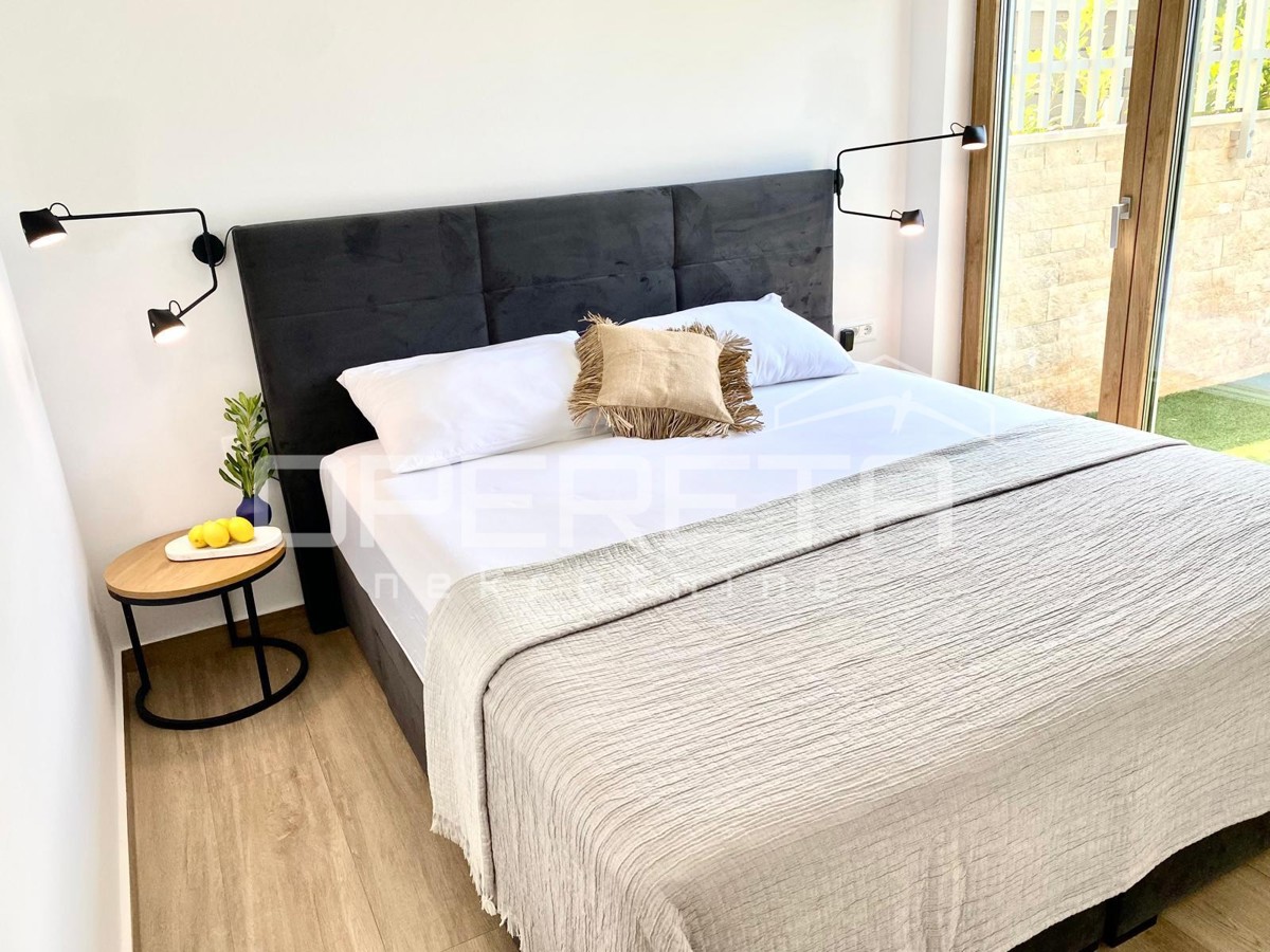 Appartamento di lusso su due piani, 1° fila sul mare, Povljana, Pag