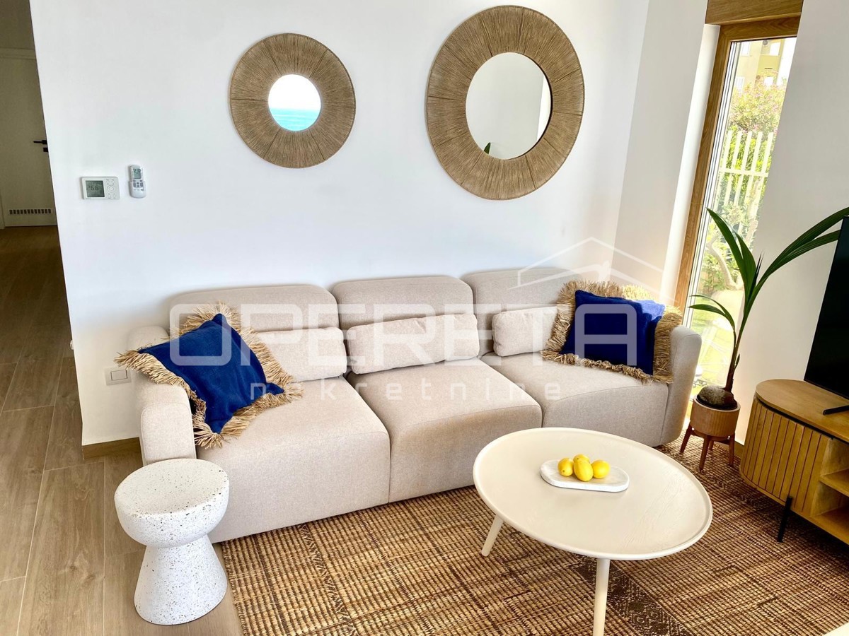 Appartamento di lusso su due piani, 1° fila sul mare, Povljana, Pag