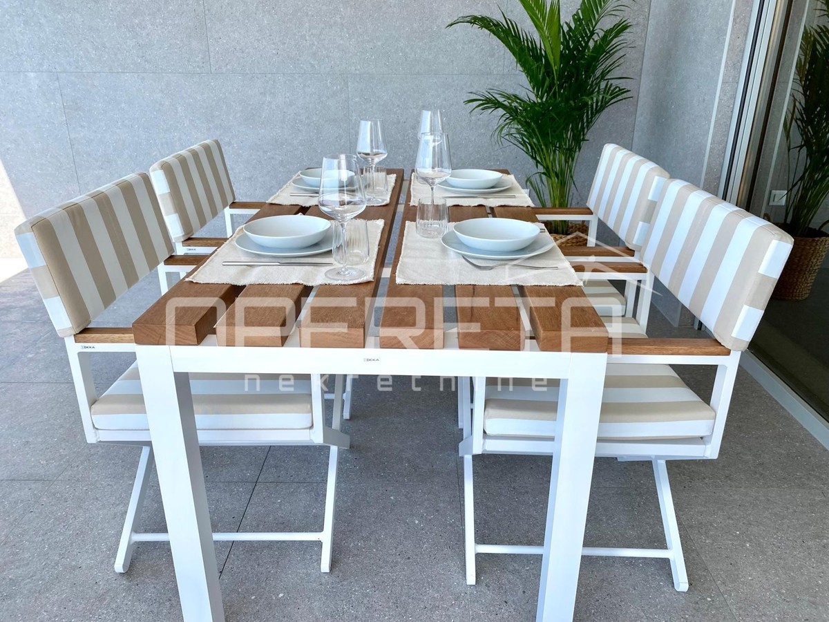 Appartamento di lusso su due piani, 1° fila sul mare, Povljana, Pag