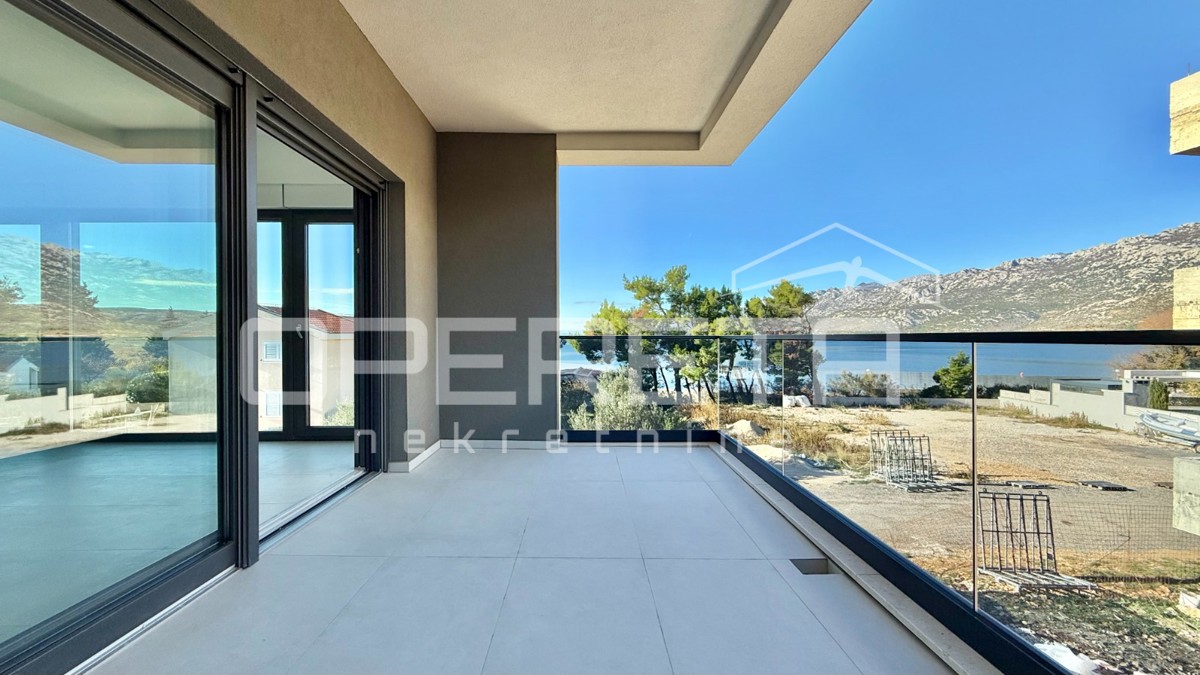 Appartamento con due camere da letto, primo piano, Rovanjska