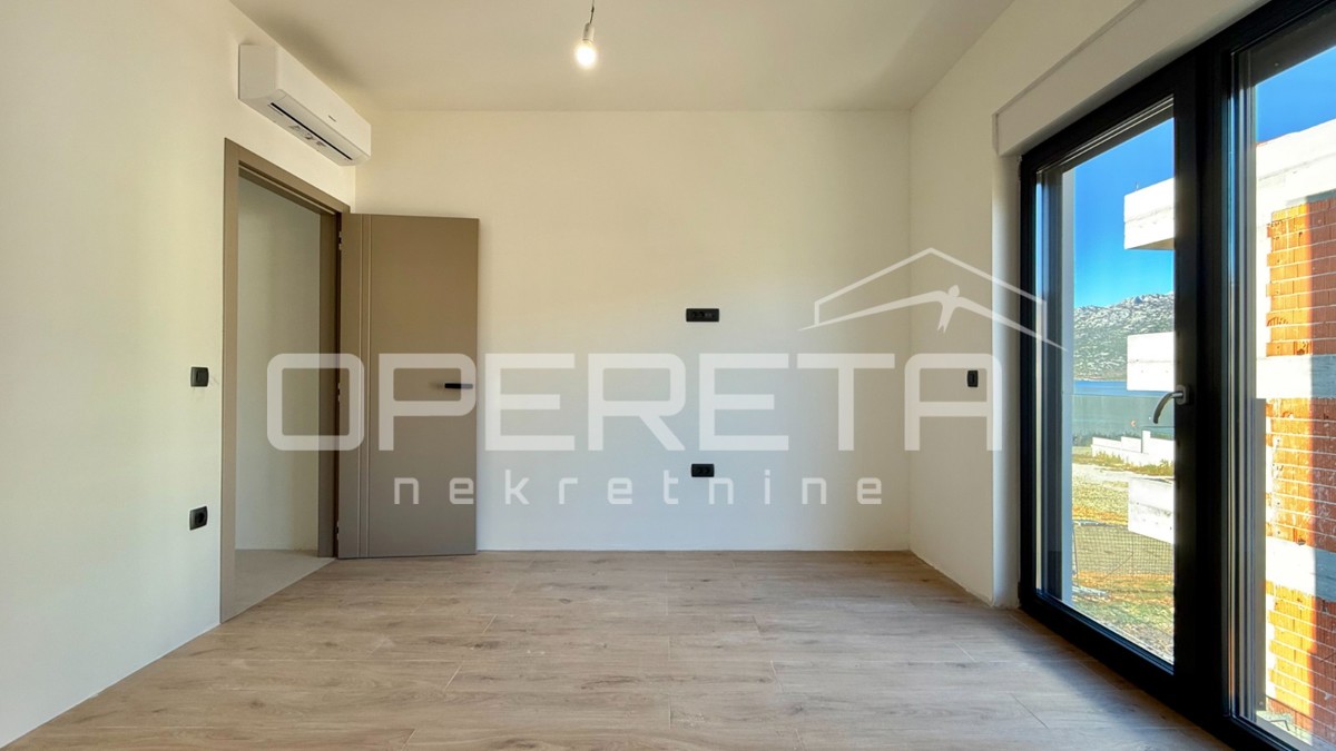 Appartamento con due camere da letto, primo piano, Rovanjska