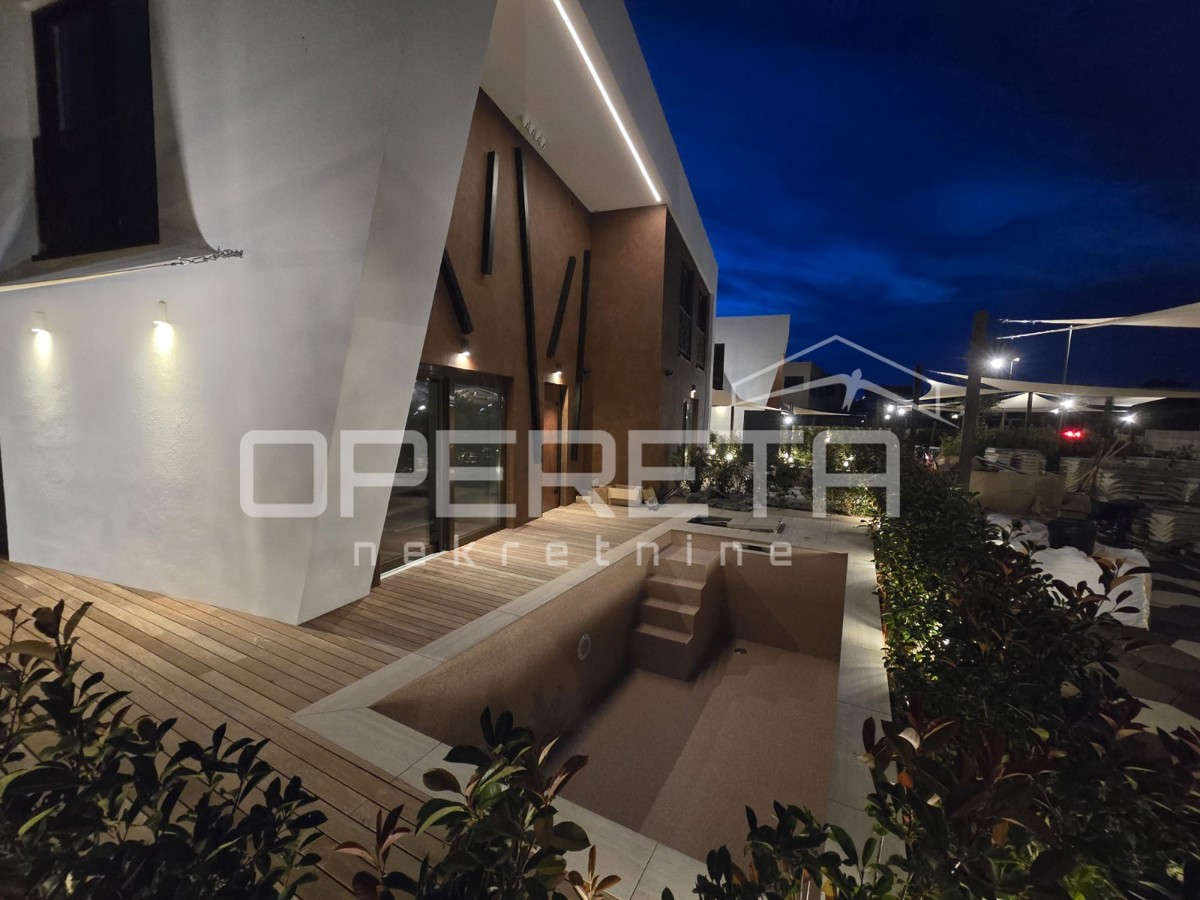 Oasi moderna ed energeticamente efficiente a Nin con piscina e sauna, appartamento A1