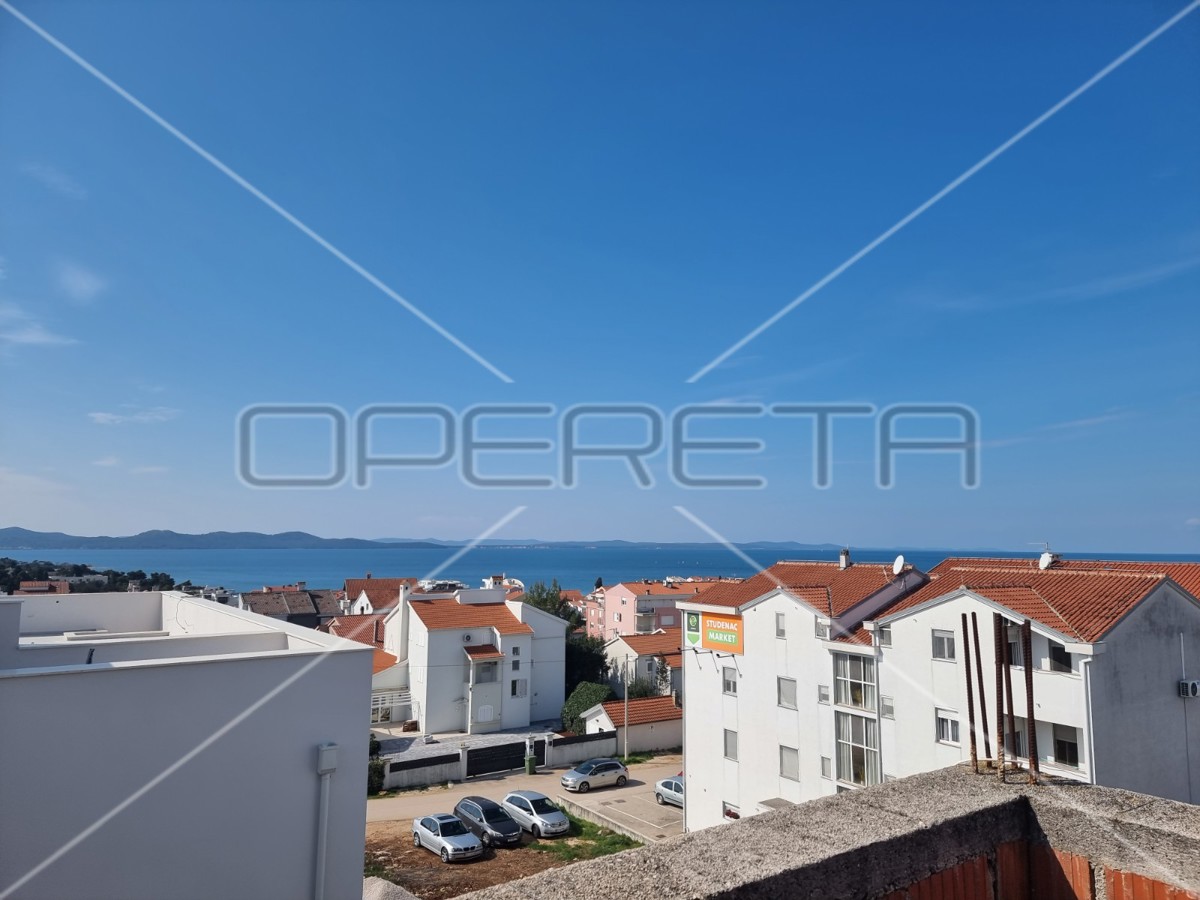 Casa roh-bau a Diklo con 6 unità abitative e vista mare