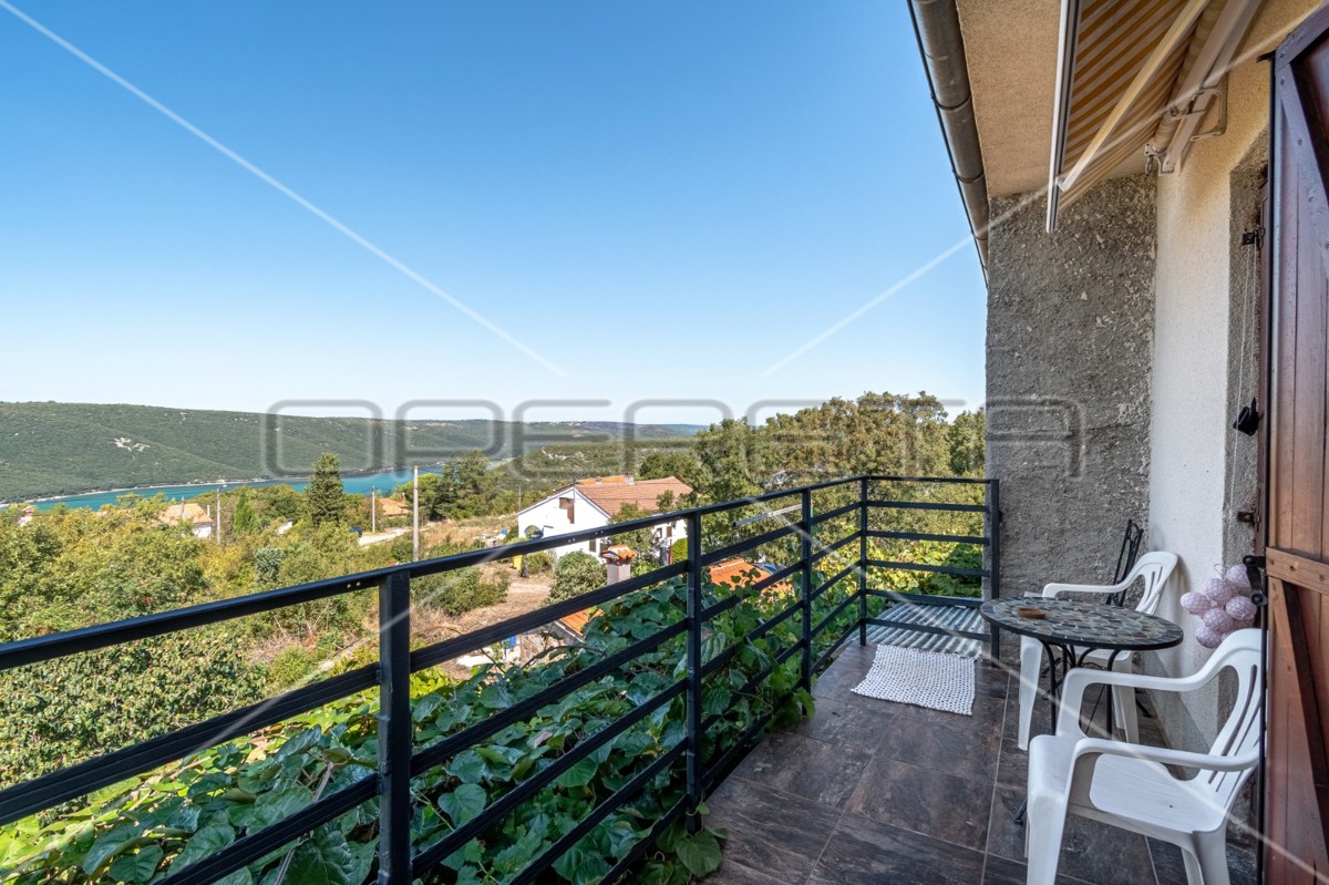 Casa su tre piani con giardino e vista mare, Trgetari, 247,26 m2