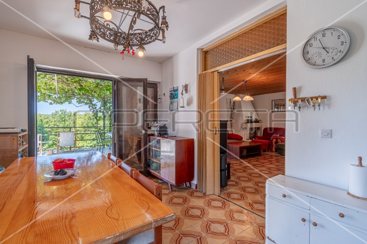 Casa su tre piani con giardino e vista mare, Trgetari, 247,26 m2