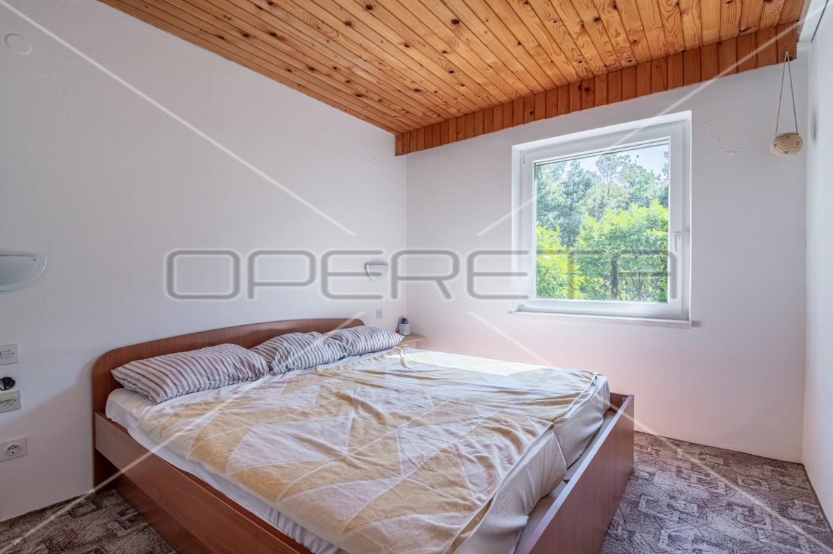 Casa su tre piani con giardino e vista mare, Trgetari, 247,26 m2