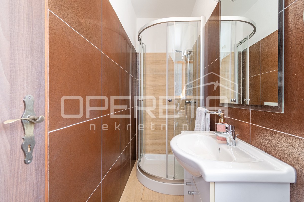 Istria, dintorni di Buie – Casa in pietra autoctona