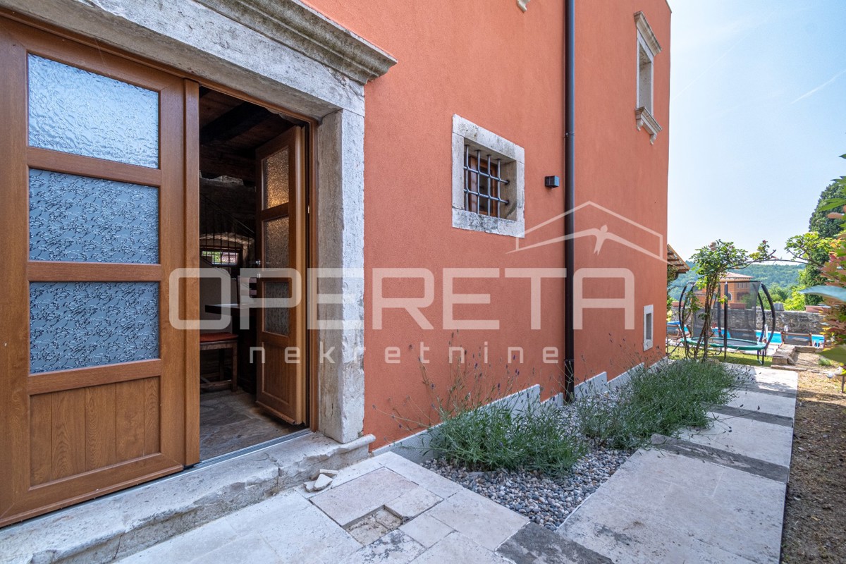 Istria, dintorni di Buie – Casa in pietra autoctona