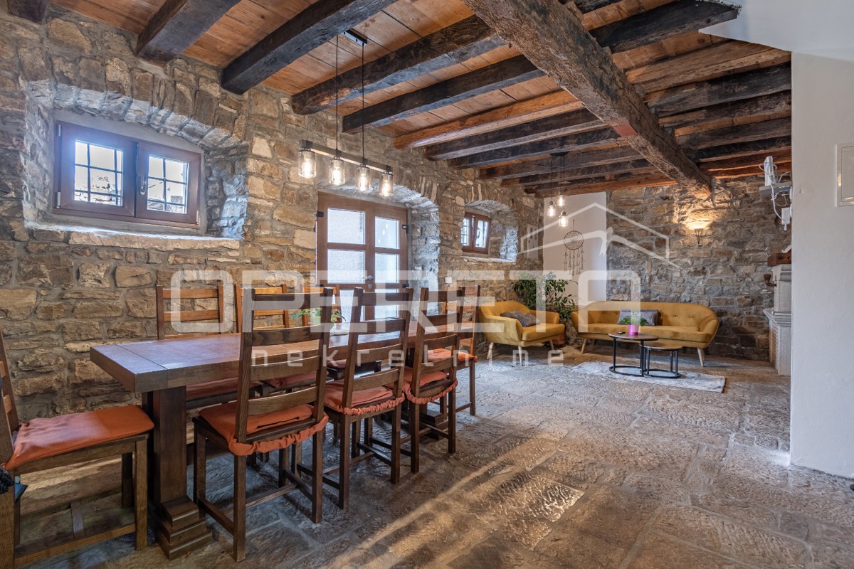 Istria, dintorni di Buie – Casa in pietra autoctona