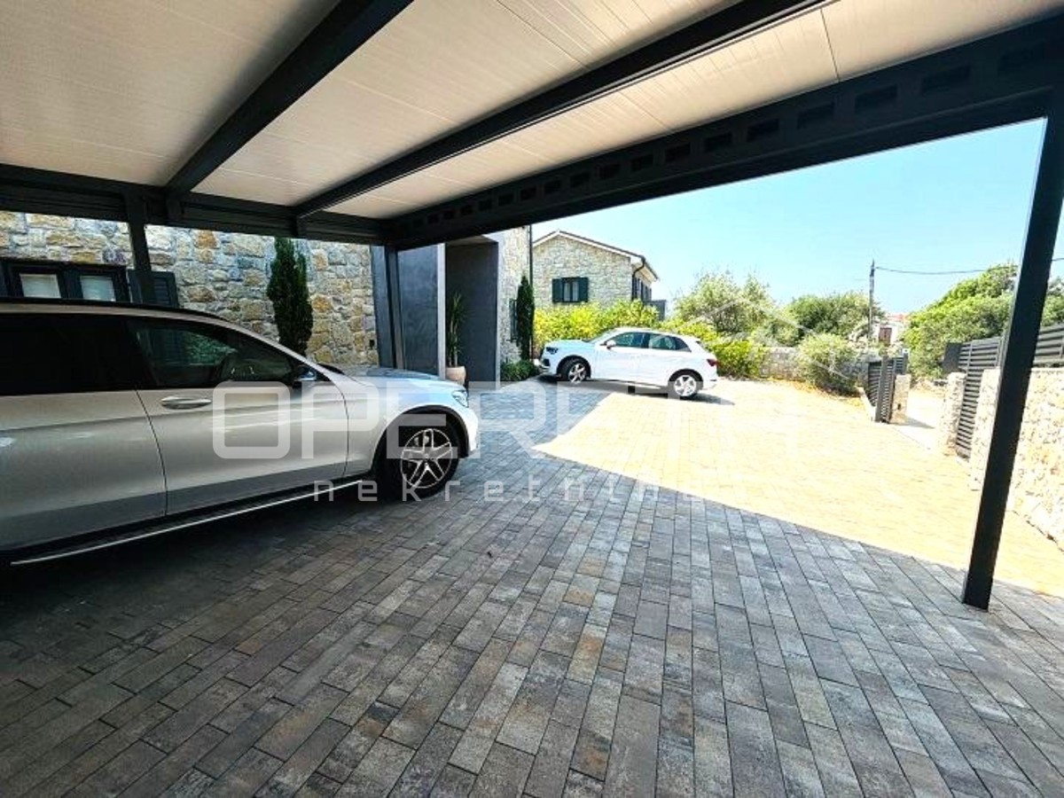 Vendita, Casa, Pag, Jakišnica , Indipendente, 240m2