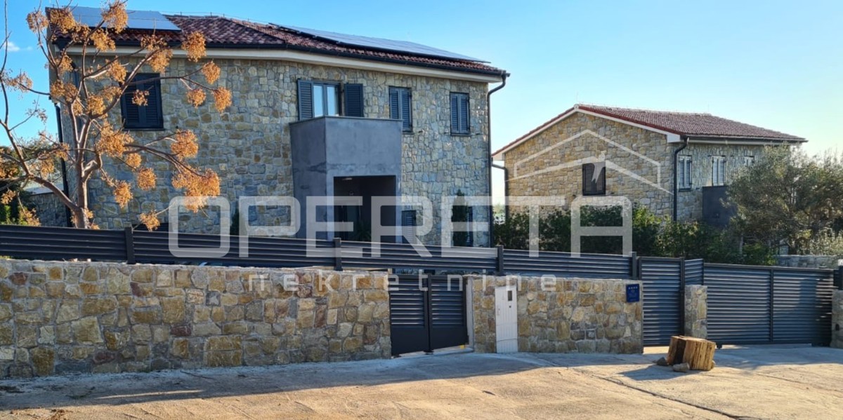 Vendita, Casa, Pag, Jakišnica , Indipendente, 240m2