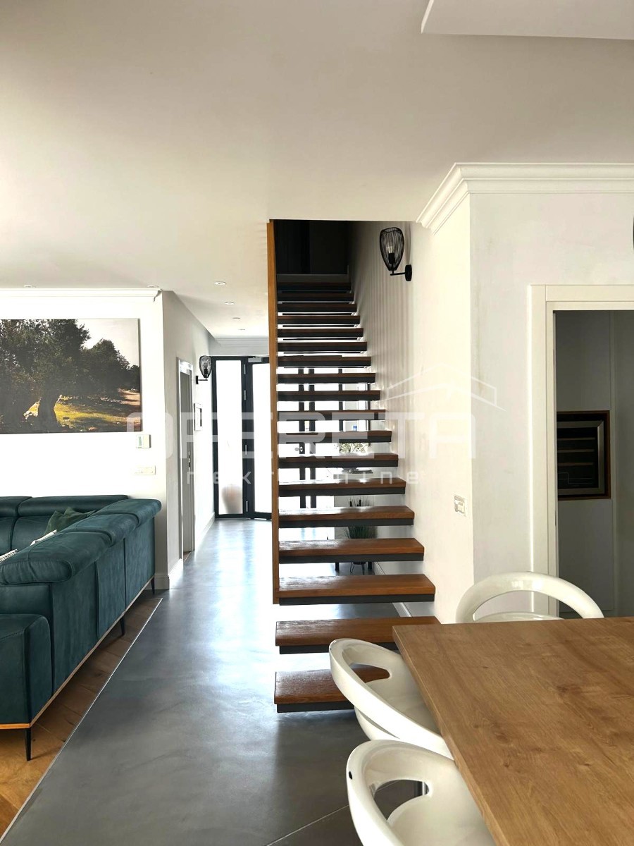 Vendita, Casa, Pag, Jakišnica , Indipendente, 240m2