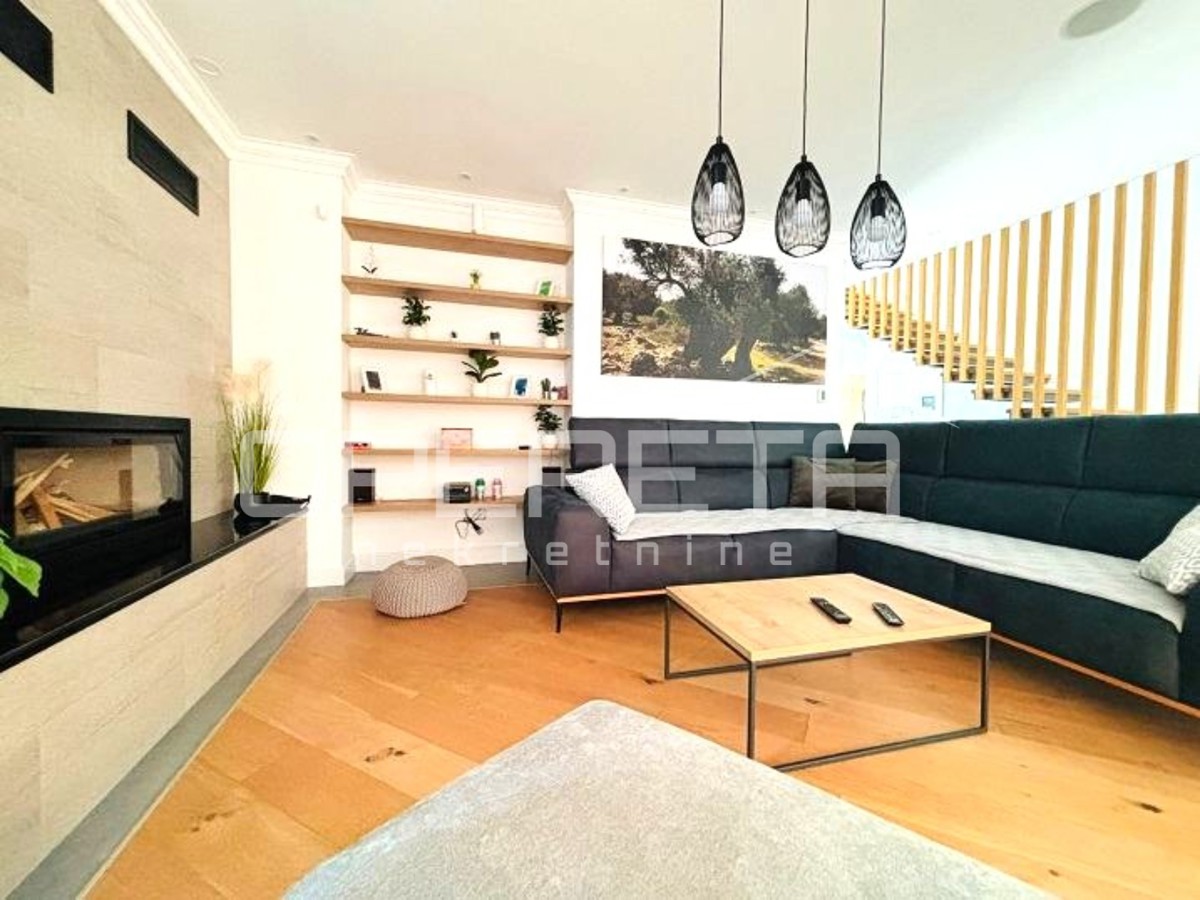 Vendita, Casa, Pag, Jakišnica , Indipendente, 240m2