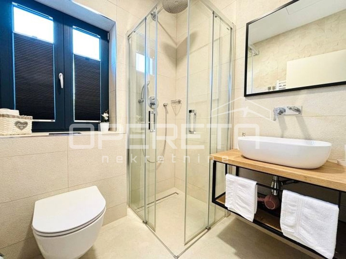 Vendita, Casa, Pag, Jakišnica , Indipendente, 240m2