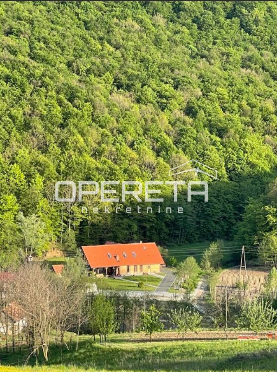 Vendita, Casa, Ivanečka Željeznica, Zajezda, Indipendente, 216m2