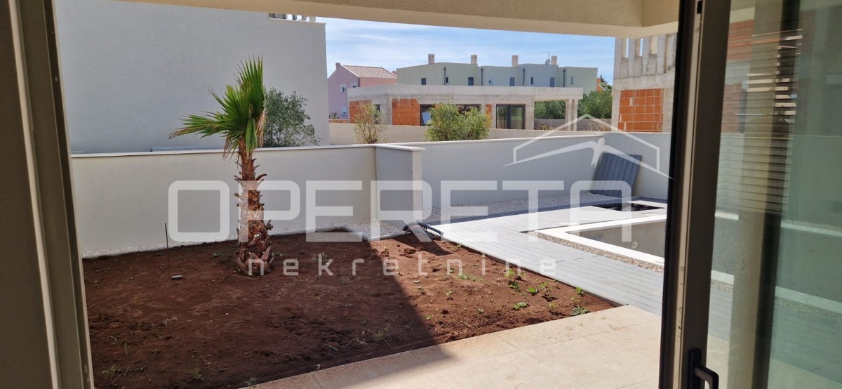 Nuova costruzione – villa di lusso con piscina, 239 m2, Mletak – Privlaka, Zara