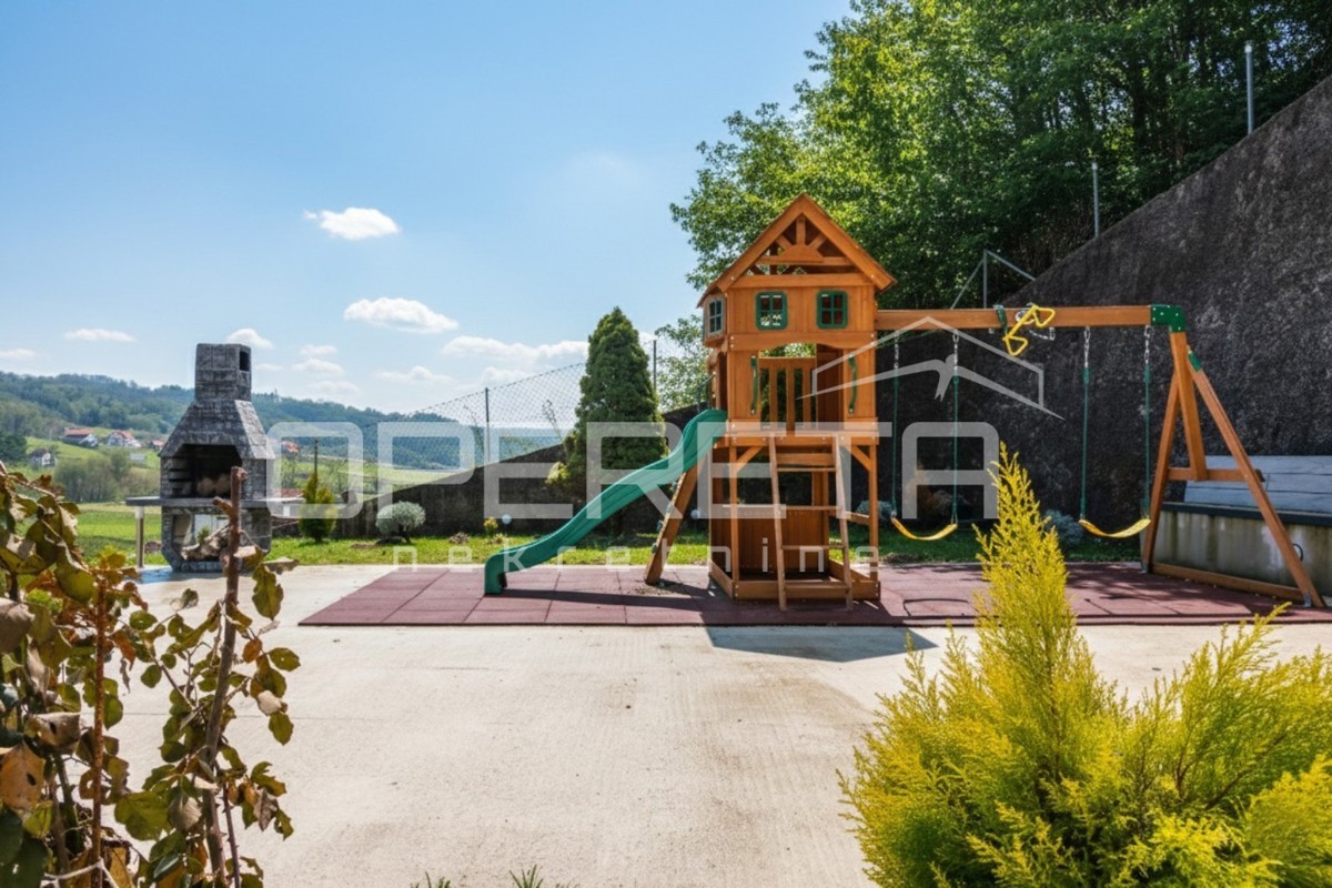 Vendita, Casa, Zlatar Bistrica, Veliki Komor 14d, Indipendente, 330m2