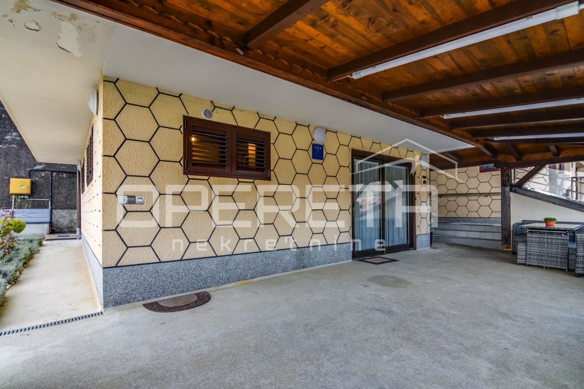 Vendita, Casa, Zlatar Bistrica, Veliki Komor 14d, Indipendente, 330m2