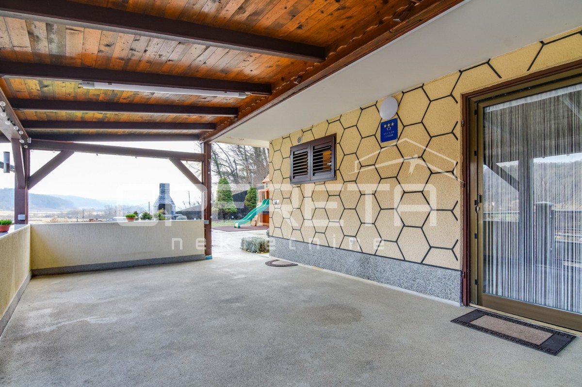 Vendita, Casa, Zlatar Bistrica, Veliki Komor 14d, Indipendente, 330m2