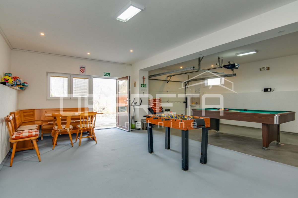 Vendita, Casa, Zlatar Bistrica, Veliki Komor 14d, Indipendente, 330m2