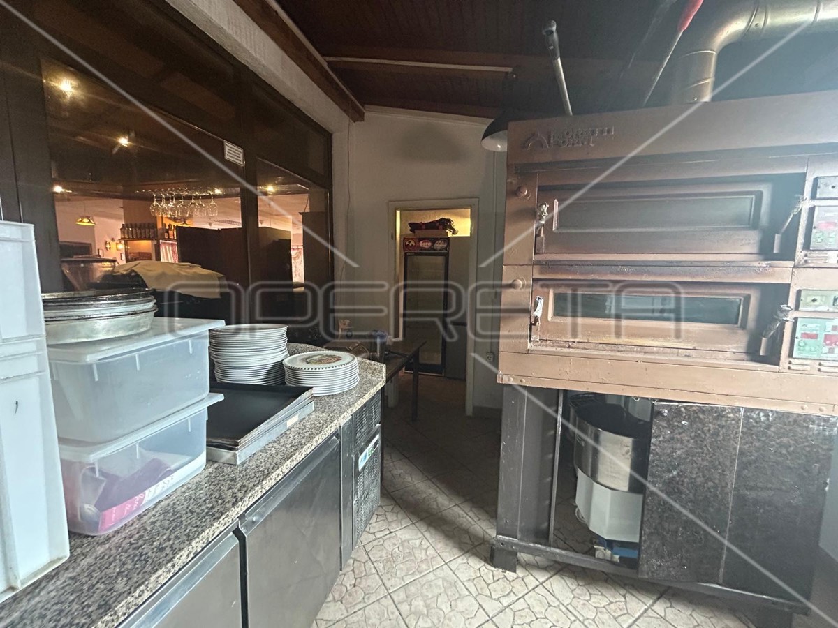 Vendita, Locale su strada, Sesvete, Varaždinska cesta 54, 231m2