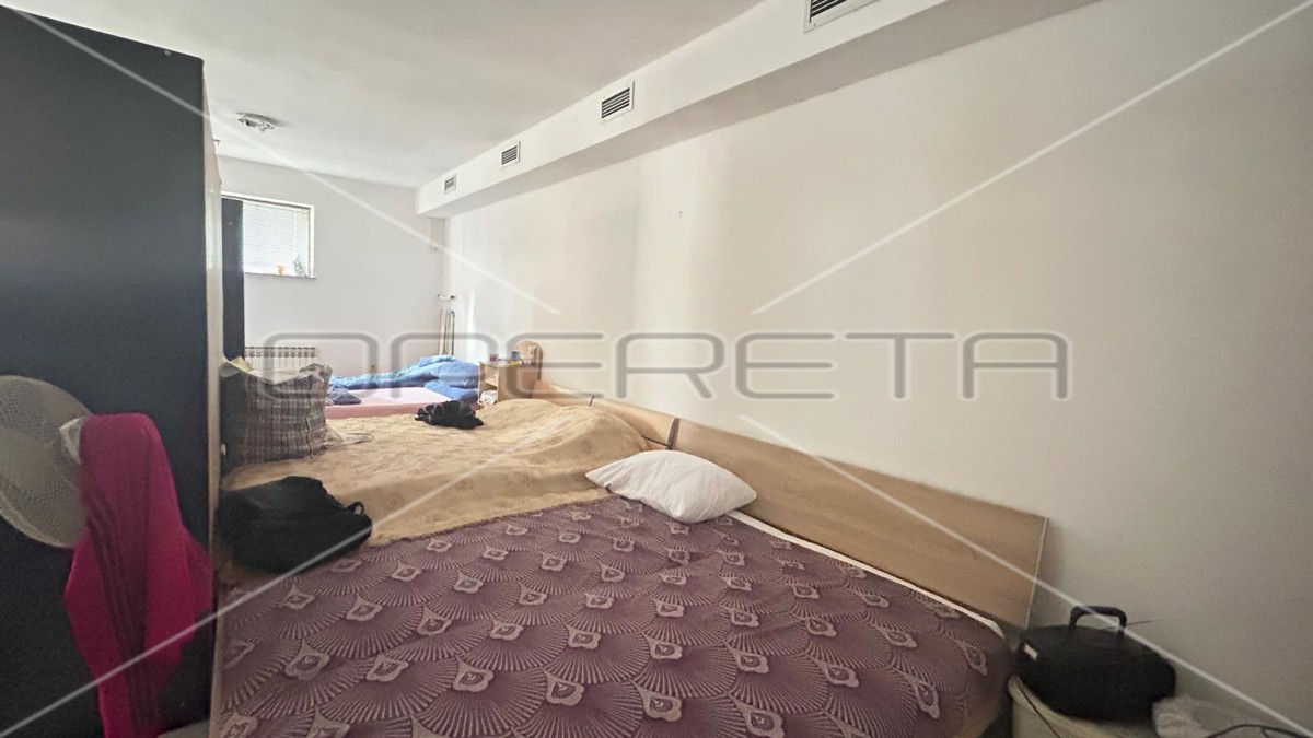 Vendita, Locale su strada, Sesvete, Varaždinska cesta 54, 231m2