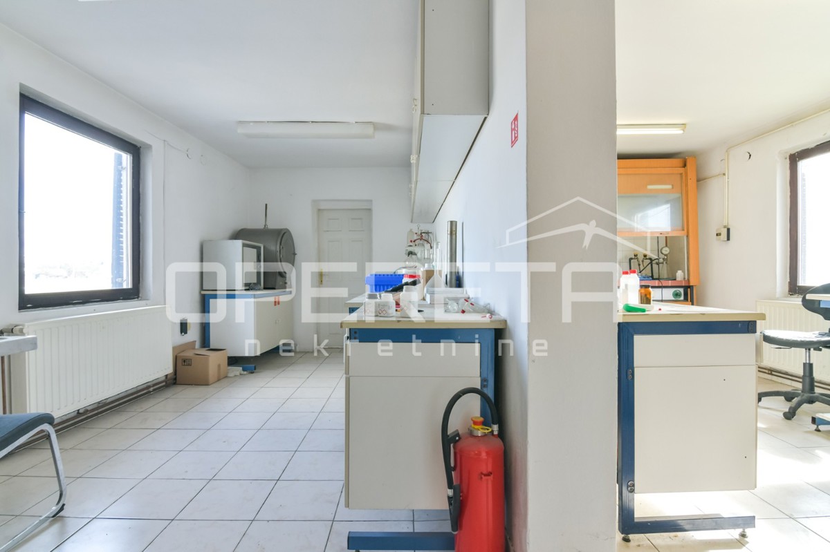 Vendita, Edificio commerciale, Novaki, Industrijska ulica, 867m2