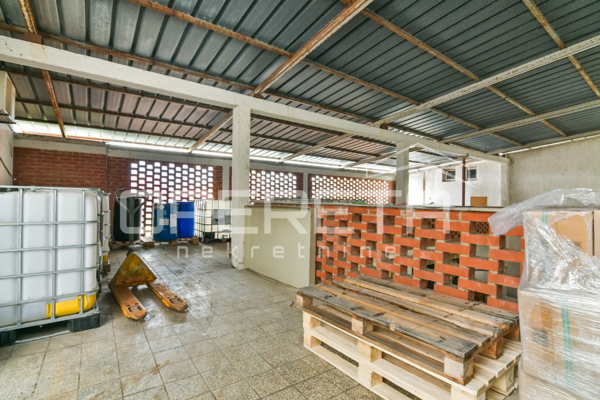 Vendita, Edificio commerciale, Novaki, Industrijska ulica, 867m2