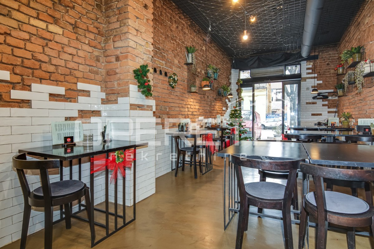 Vendita, Locale su strada, Centar, Maksimirska Cesta, 70m2