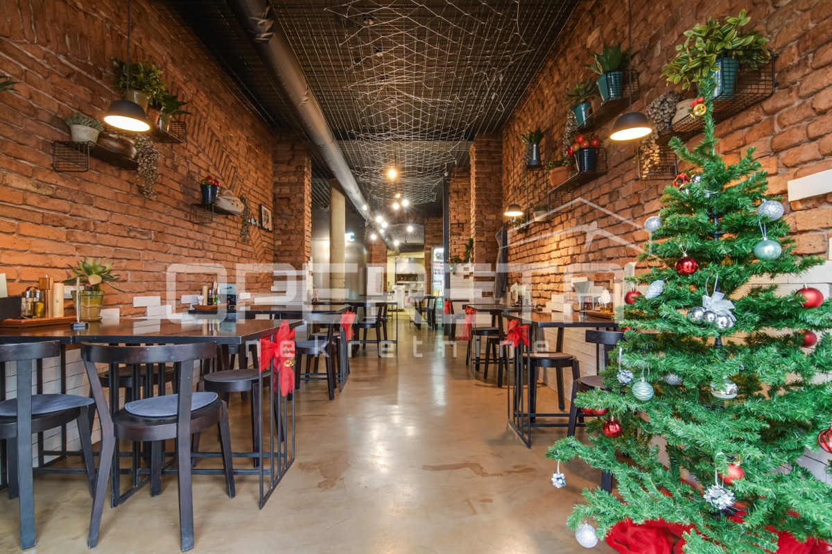 Vendita, Locale su strada, Centar, Maksimirska Cesta, 70m2