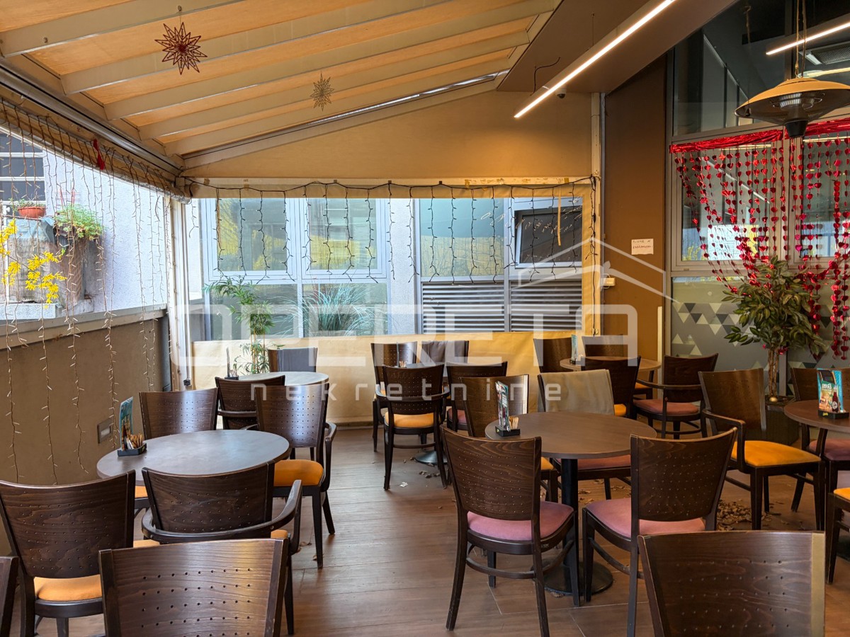 Vendita, Locale su strada, Centar, Heinzelova , 141m2