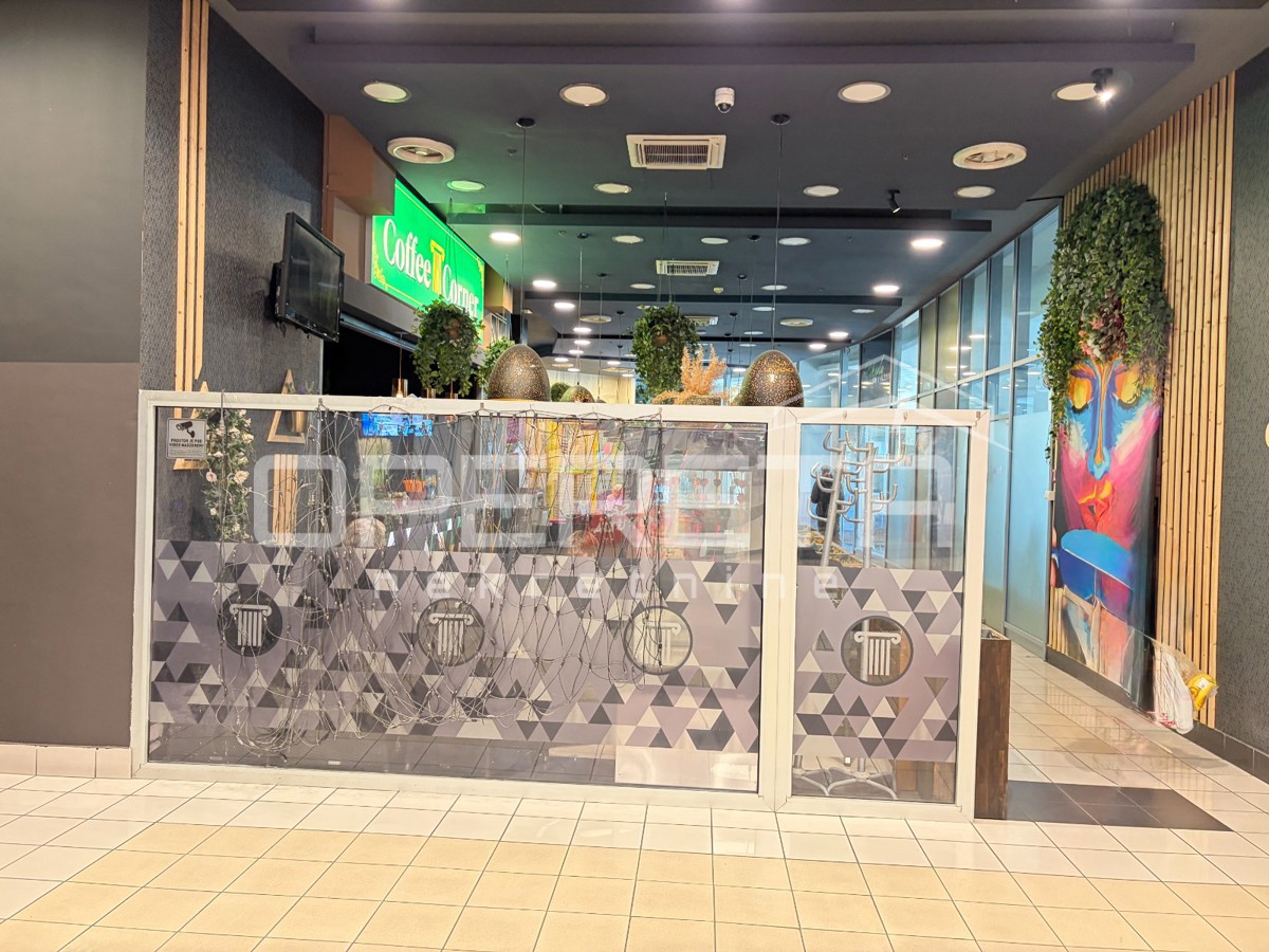 Vendita, Locale su strada, Centar, Heinzelova , 141m2