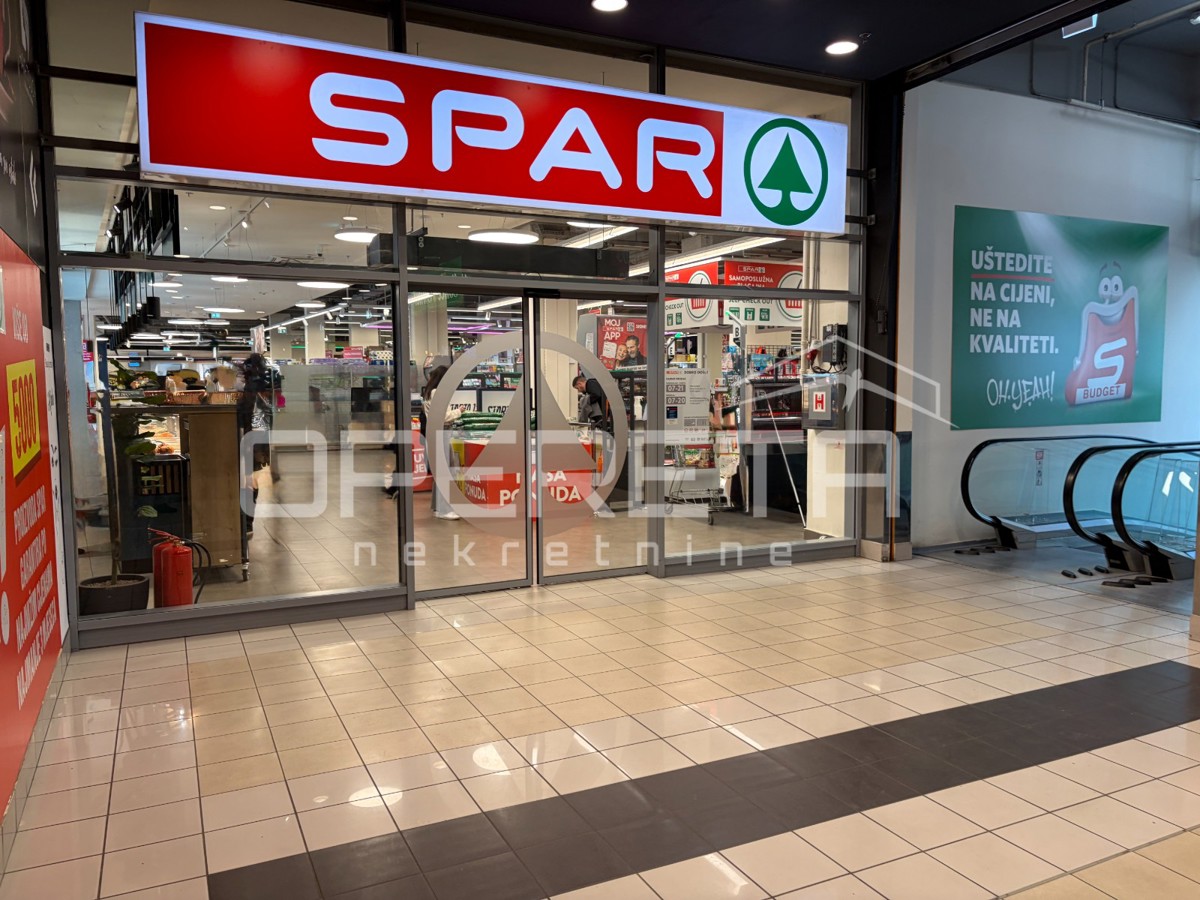 Vendita, Locale su strada, Centar, Heinzelova , 141m2