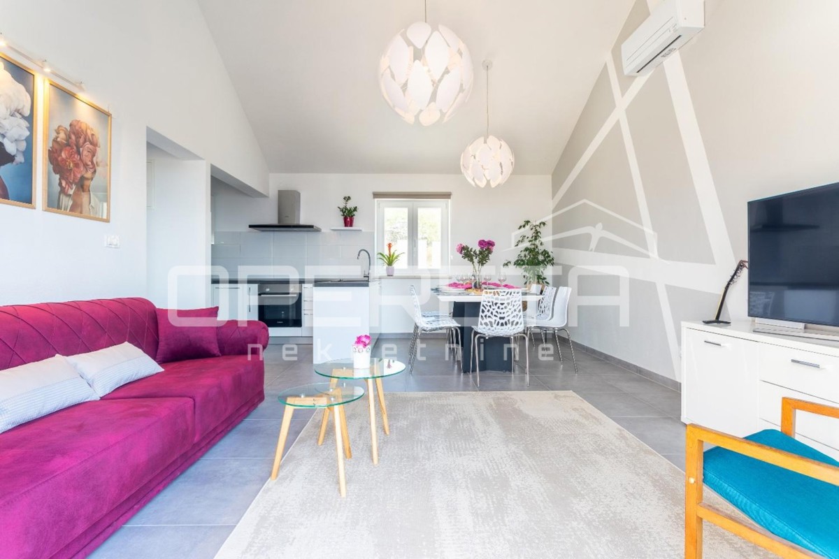 Brač esclusiva proprietà con villa, vista panoramica e 8000 m² di terreno, vicinanza a Supetar