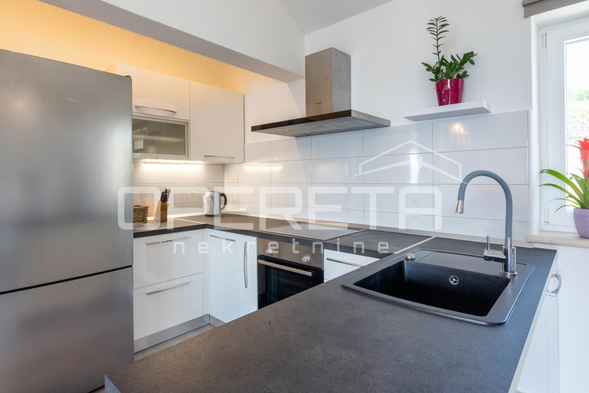 Brač esclusiva proprietà con villa, vista panoramica e 8000 m² di terreno, vicinanza a Supetar