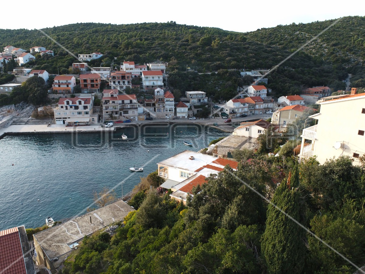 Terreno attraente di 437 m2 con vista mare – Zavalatica