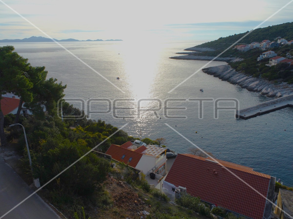 Terreno attraente di 437 m2 con vista mare – Zavalatica